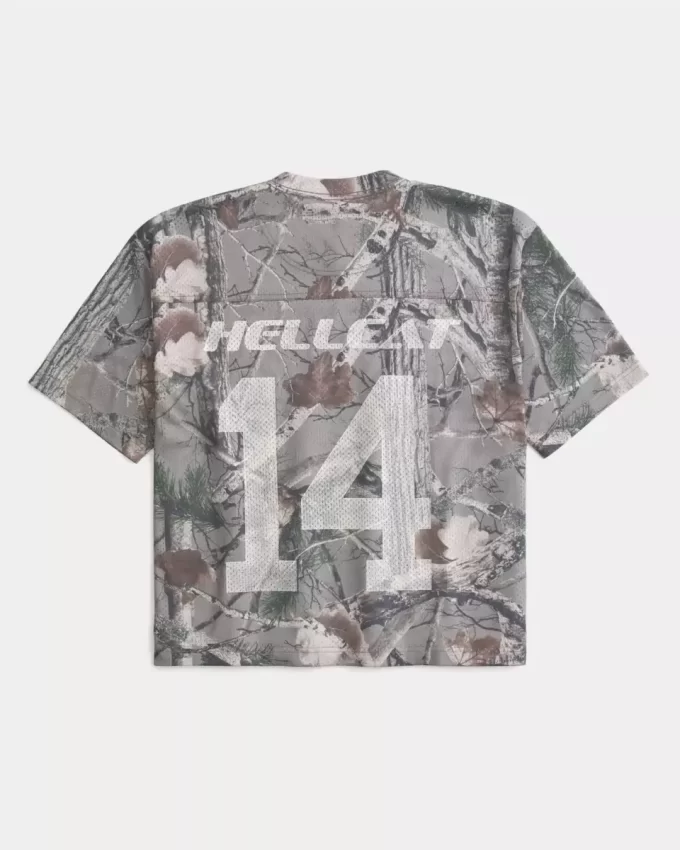 Boxy Crop Camo Dodge Grafik Forma