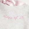 Büyük Boy ’26 Sınıfı Sırt Fiyonklu Sweatshirt