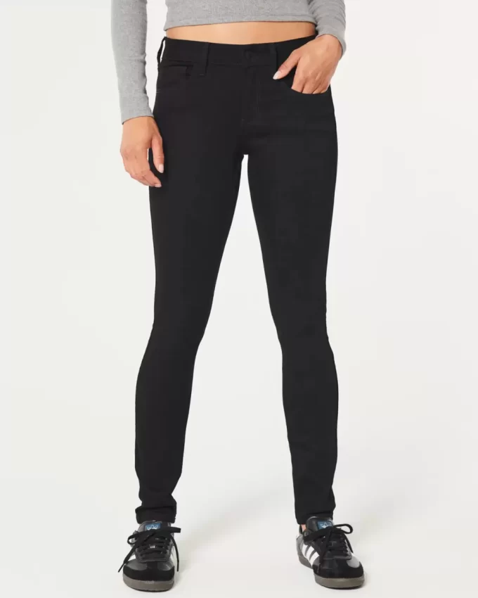Düşük Bel Siyah Süper Dar Kot Pantolon Düşük Bel Siyah Süper Dar Kot Pantolon