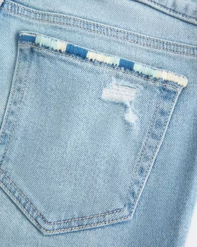 Düşük Bel Yırtık Açık Yıkama İşlemeli Bootcut Pantolon Düşük Bel Yırtık Açık Yıkama İşlemeli Bootcut Pantolon