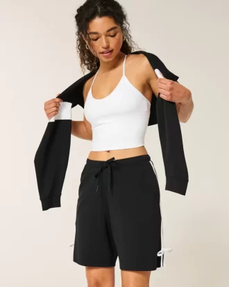 Gilly Hicks Active Cooldown Yan Fiyonklu Şort