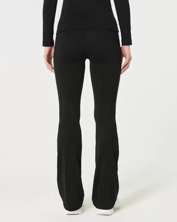 Gilly Hicks Active Recharge Flare Tayt