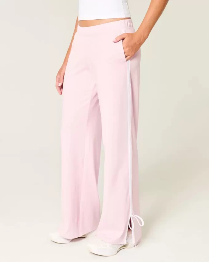 Gilly Hicks Aktif Yan Fiyonklu Bol Pantolon Gilly Hicks Aktif Yan Fiyonklu Bol Pantolon