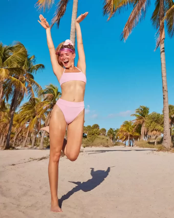 Gilly Hicks Çift Taraflı Yüksek Bacak Yüksek Bel Bikini Altı Gilly Hicks Çift Taraflı Yüksek Bacak Yüksek Bel Bikini Altı
