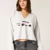 Hollister Rahat Bulut Grafik Çentikli Yaka Kazak