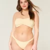 Jakarlı Geniş Askılı En Şımarık Bikini Altı Jakarlı Geniş Askılı En Şımarık Bikini Altı