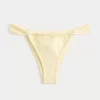 Jakarlı Geniş Askılı En Şımarık Bikini Altı Jakarlı Geniş Askılı En Şımarık Bikini Altı