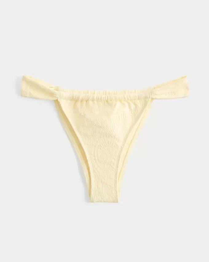 Jakarlı Geniş Askılı En Şımarık Bikini Altı Jakarlı Geniş Askılı En Şımarık Bikini Altı