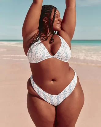 Kaburgalı Yüksek Paça V Bel En Şık Bikini Altı