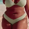 Kaburgalı Yüksek Paçalı En Şımarık Bikini Altı Kaburgalı Yüksek Paçalı En Şımarık Bikini Altı