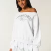 Omuzları Açık Connecticut Grafik Sweatshirt Omuzları Açık Connecticut Grafik Sweatshirt