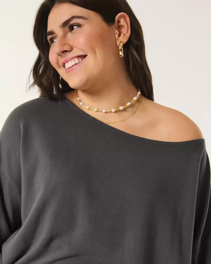 Omuzları Açık Kolay Havlu Sweatshirt Omuzları Açık Kolay Havlu Sweatshirt