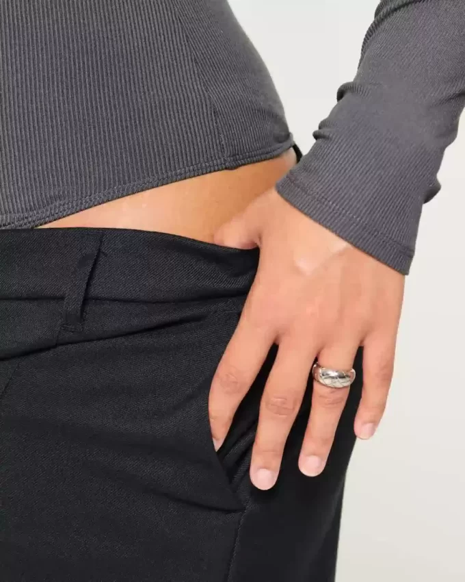 Ribanalı Dikişsiz Kumaş Kare Yaka Bodysuit Ribanalı Dikişsiz Kumaş Kare Yaka Bodysuit