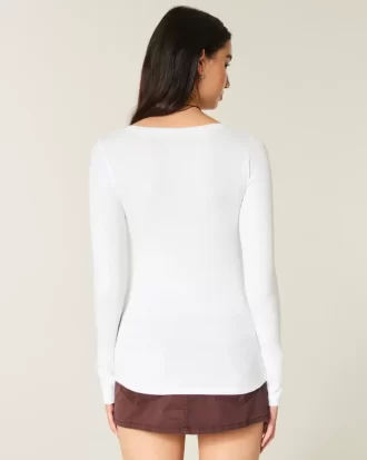 Simge Henley