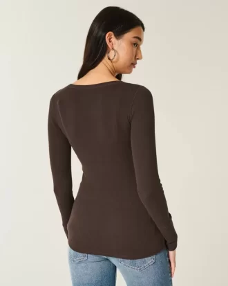 Simge Henley