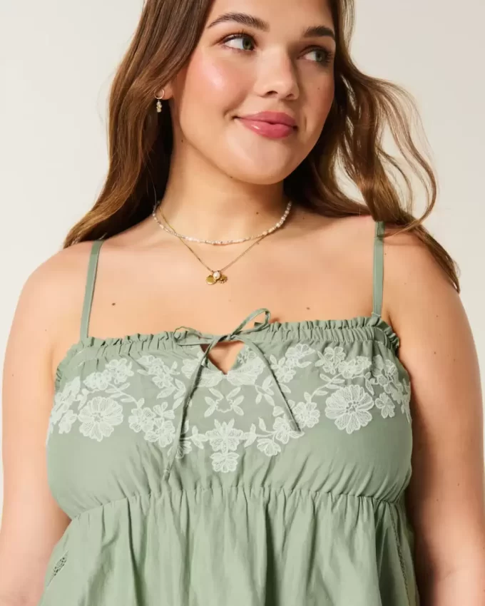 Straplez İşlemeli Babydoll Elbise