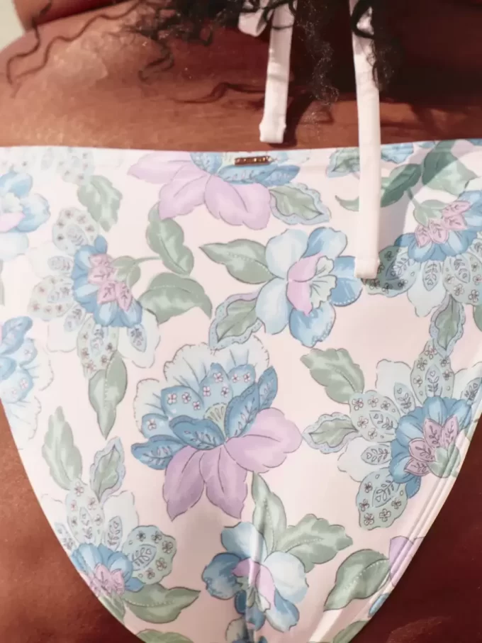 Tığ İşi Karışık Yüksek Paçalı Bikini Altı