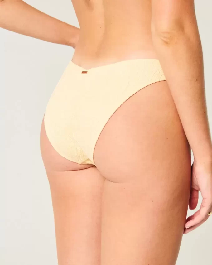 Yüksek Paça V Bel Jakarlı Şımarık Bikini Altı
